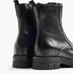 5th Avenue Boots -FILA shop 2121583 H4